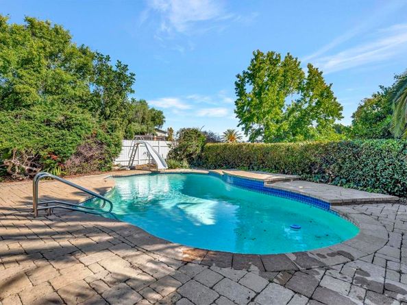 10743 Flambeau Place, La Mesa CA 91941