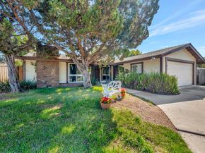 10743 Flambeau Place, La Mesa CA 91941