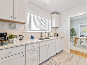 2432 3Rd Street, Santa Monica CA 90405