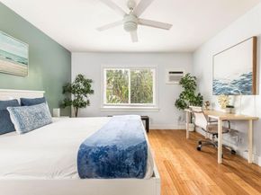 2432 3Rd Street, Santa Monica CA 90405
