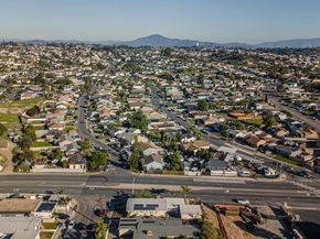 5033 La Paz Dr, San Diego CA 92113