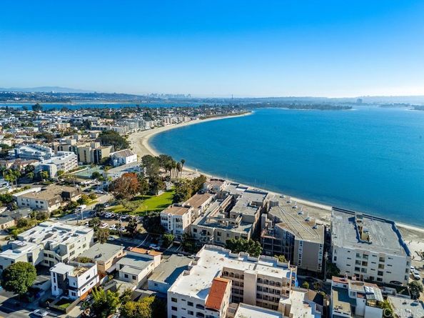 1235 Parker Place 3J, San Diego CA 92109