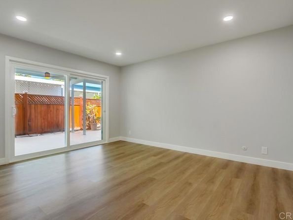 3839 Vista Campana S 6, Oceanside CA 92057