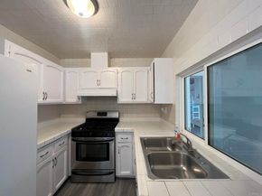 127 ave  de la madrid, San Ysidro CA 92173