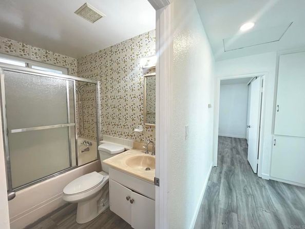 127 ave  de la madrid, San Ysidro CA 92173