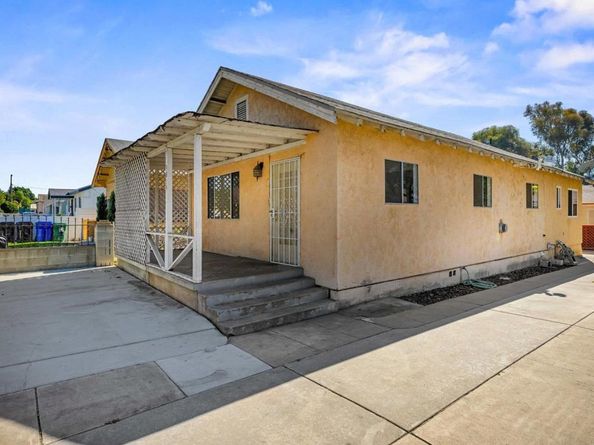 3813  15 Birch Street, San Diego CA 92113