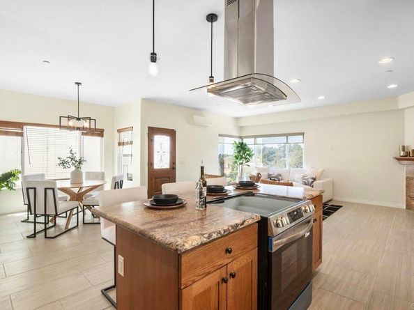 351 Maria Ave, Spring Valley CA 91977