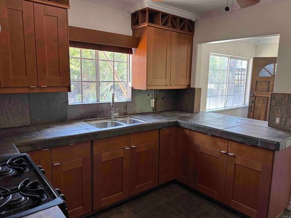 1341 E 4th Street, National City CA 91950