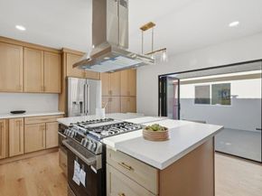 8330 Dallas St, La Mesa CA 91942