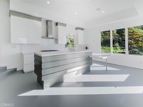 2004 Glen Allen Lane, Altadena CA 91001