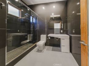 2004 Glen Allen Lane, Altadena CA 91001