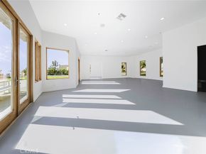 2004 Glen Allen Lane, Altadena CA 91001