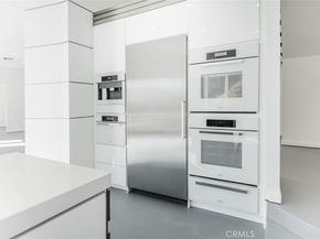 2004 Glen Allen Lane, Altadena CA 91001