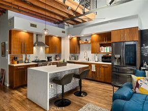 1100 E 3rd Street 205, Long Beach CA 90802