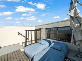 1100 E 3rd Street 205, Long Beach CA 90802