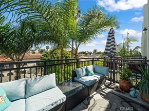 1100 E 3rd Street 205, Long Beach CA 90802