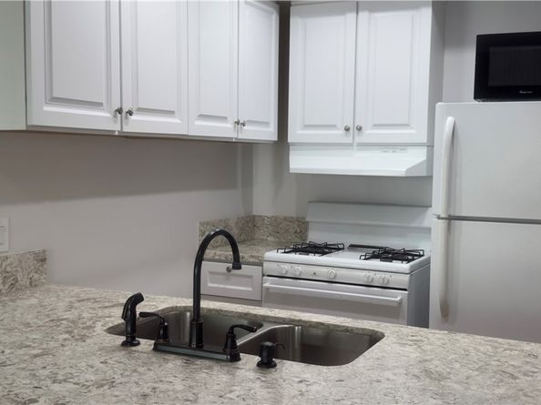 16922 Pacific Coast 176, Huntington Beach CA 92649