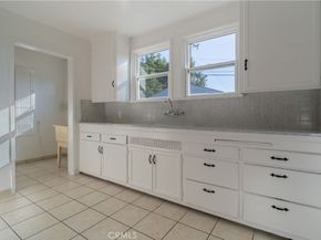 11402 Rose Hedge Drive, Whittier CA 90606