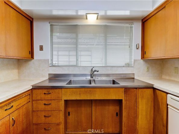 2175 Queensberry Road, Pasadena CA 91104