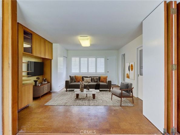 2175 Queensberry Road, Pasadena CA 91104