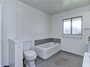 2175 Queensberry Road, Pasadena CA 91104