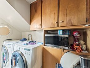 2424 West Boulevard, Los Angeles CA 90016