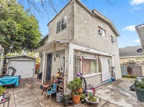 2424 West Boulevard, Los Angeles CA 90016