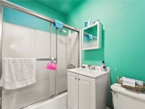 2424 West Boulevard, Los Angeles CA 90016