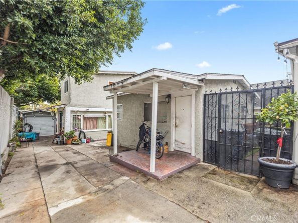 2424 West Boulevard, Los Angeles CA 90016