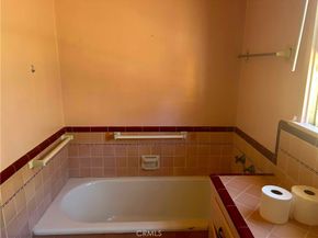 1418 W 93rd, Los Angeles CA 90047