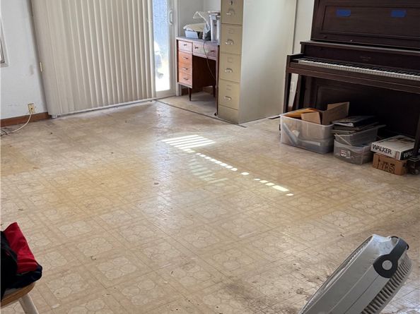 3806 E Arabella, Long Beach CA 90805