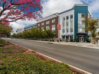435 W Center Street Promenade