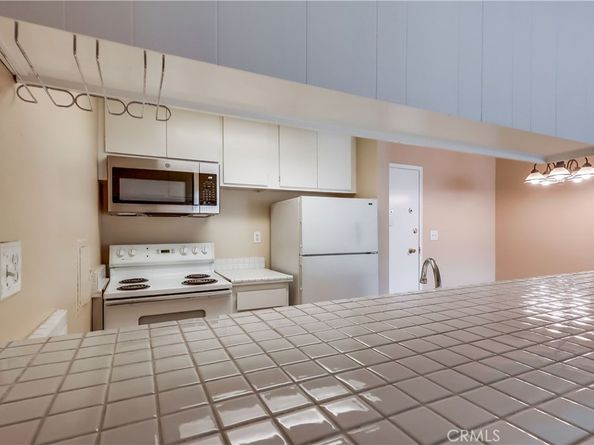 5585 E Pacific Coast 140, Long Beach CA 90804