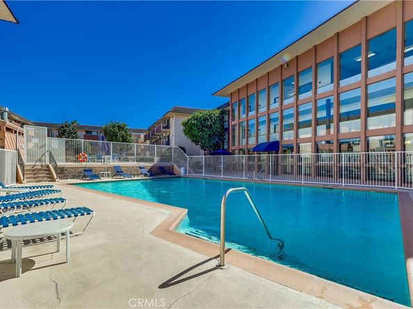 5585 E Pacific Coast 140, Long Beach CA 90804