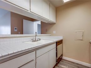 5585 E Pacific Coast 140, Long Beach CA 90804