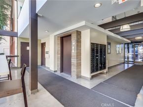 5585 E Pacific Coast 140, Long Beach CA 90804