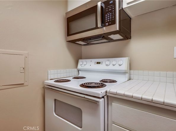 5585 E Pacific Coast 140, Long Beach CA 90804