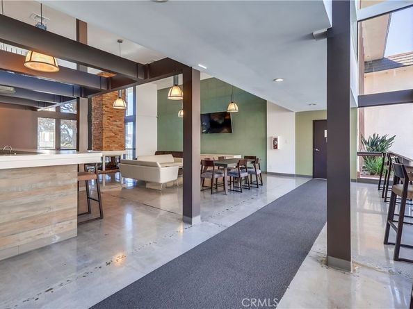 5585 E Pacific Coast 140, Long Beach CA 90804