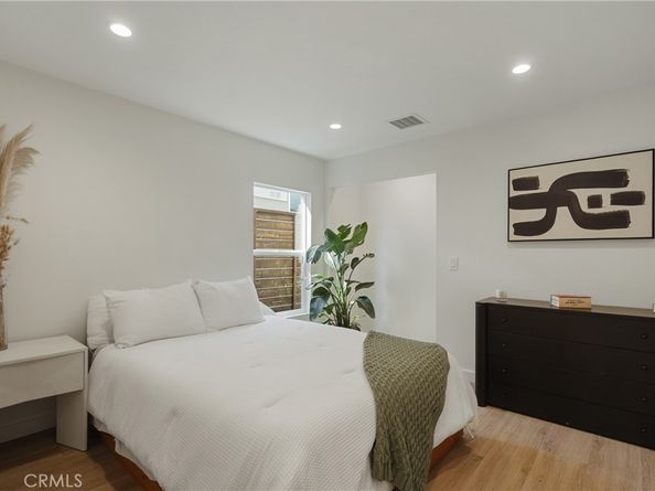 2923 Acresite Street, Los Angeles CA 90039