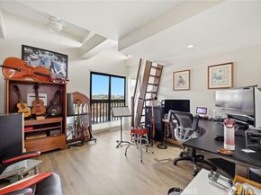 5336 Marina Pacifica N, Long Beach CA 90803