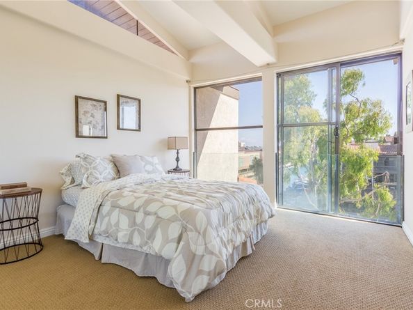 5336 Marina Pacifica N, Long Beach CA 90803