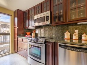 5336 Marina Pacifica N, Long Beach CA 90803