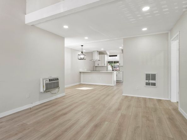 1030 W MacArthur Boulevard 132, Santa Ana CA 92707