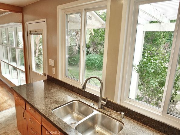 6040 W 76th Street, Los Angeles CA 90045