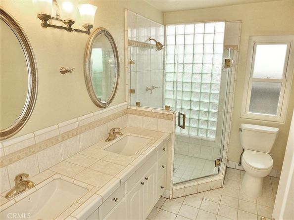 6040 W 76th Street, Los Angeles CA 90045