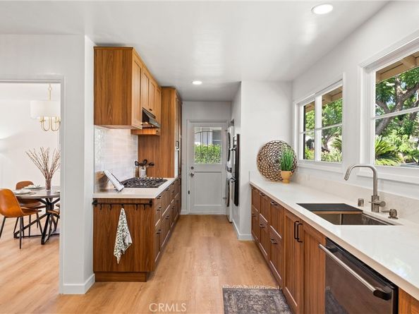 9915 Corella Avenue, Whittier CA 90603