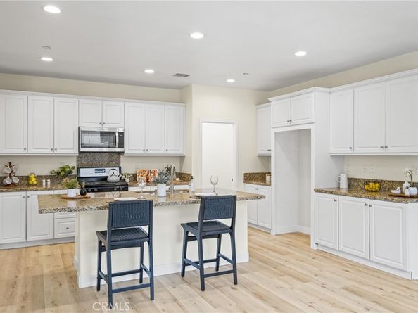 3175 E Yountville, Ontario CA 91761