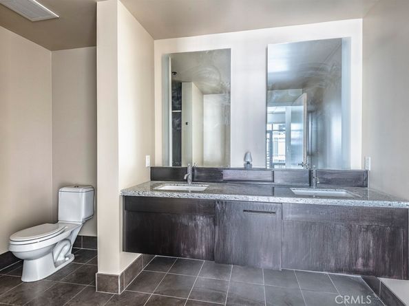 1111 S Grand, Los Angeles CA 90015