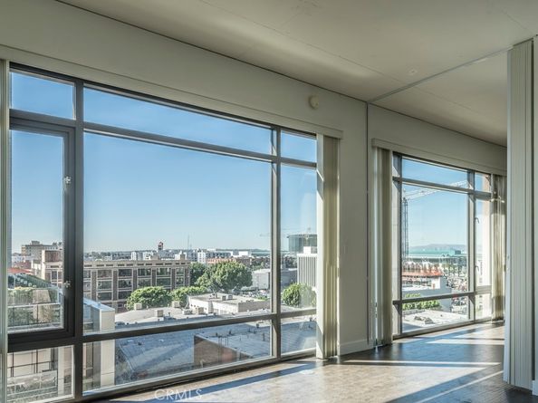 1111 S Grand, Los Angeles CA 90015