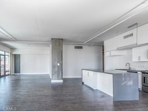 1111 S Grand, Los Angeles CA 90015